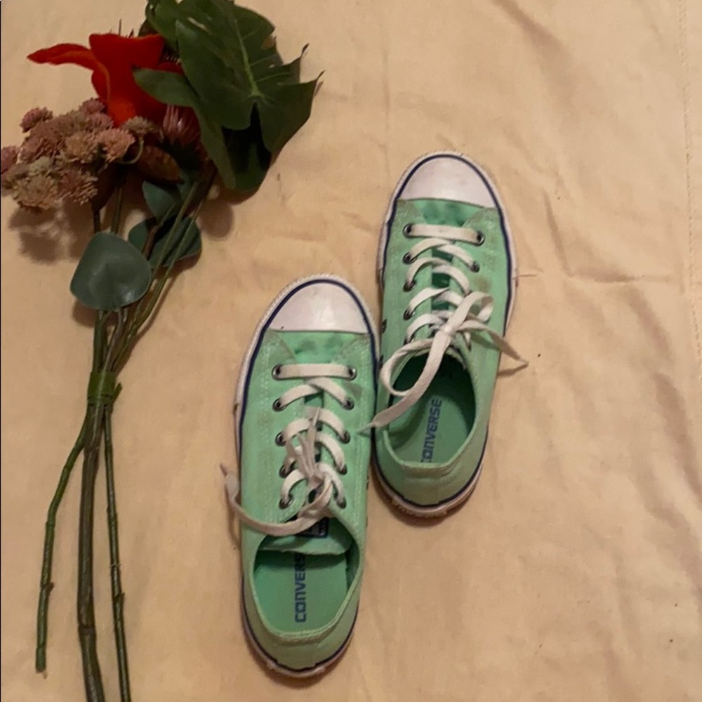 Low rise converse